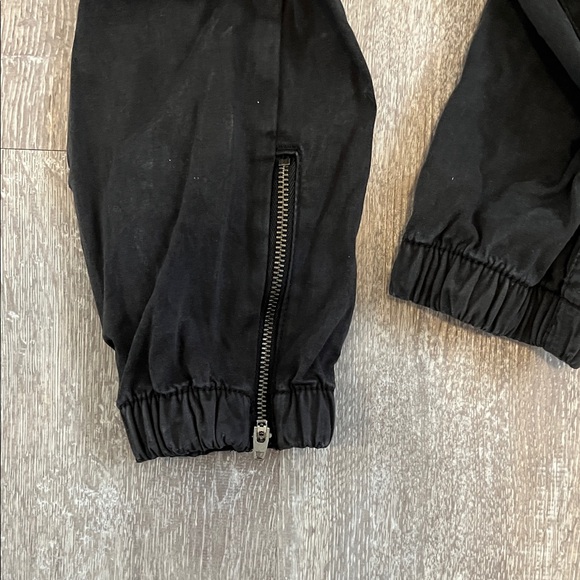 American eagle Jogger Pants - Picture 3 of 5